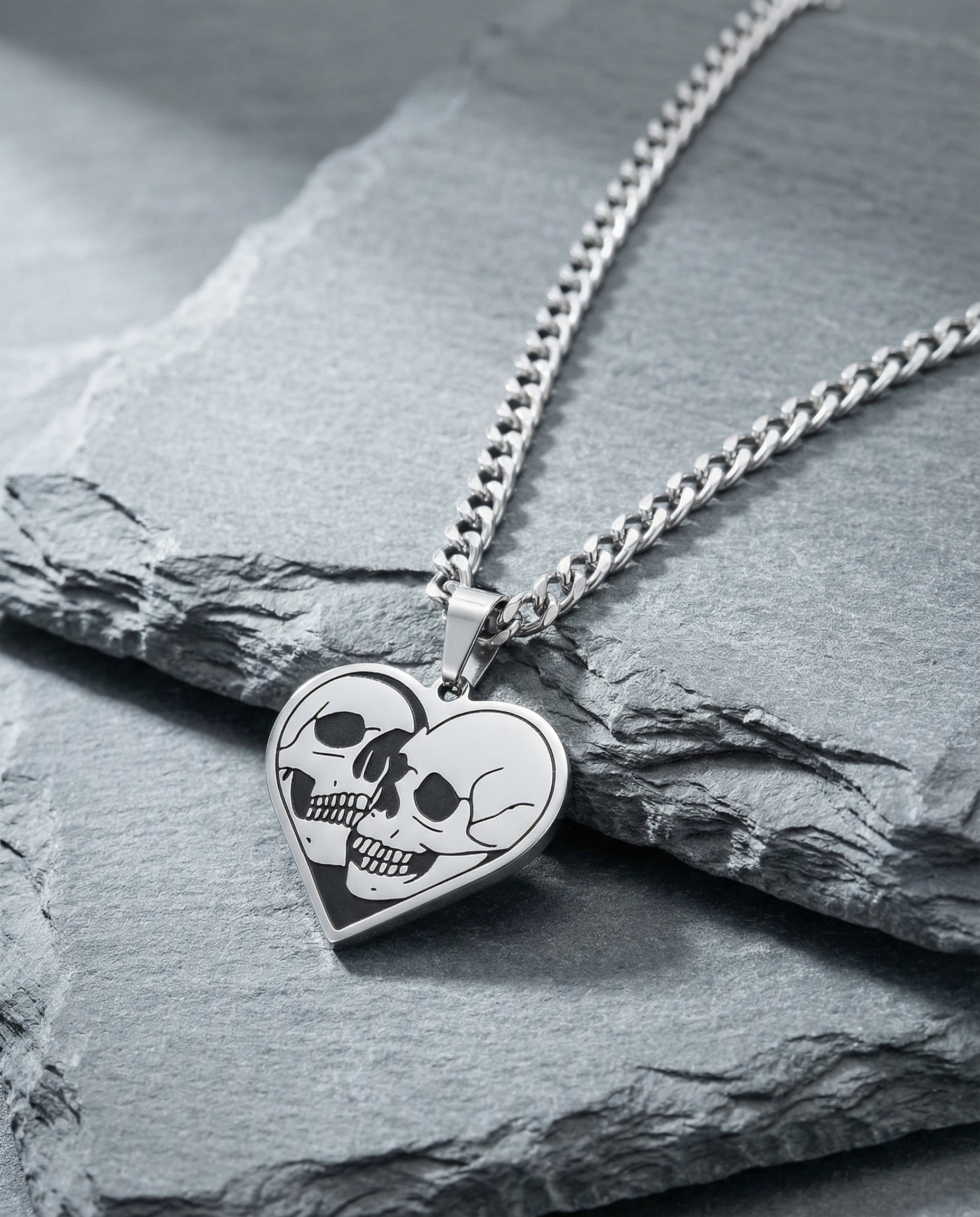 Couple skull heart necklace