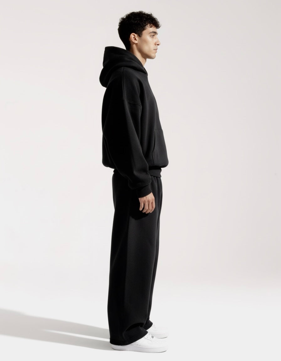 Black set hoodie and sweatpants