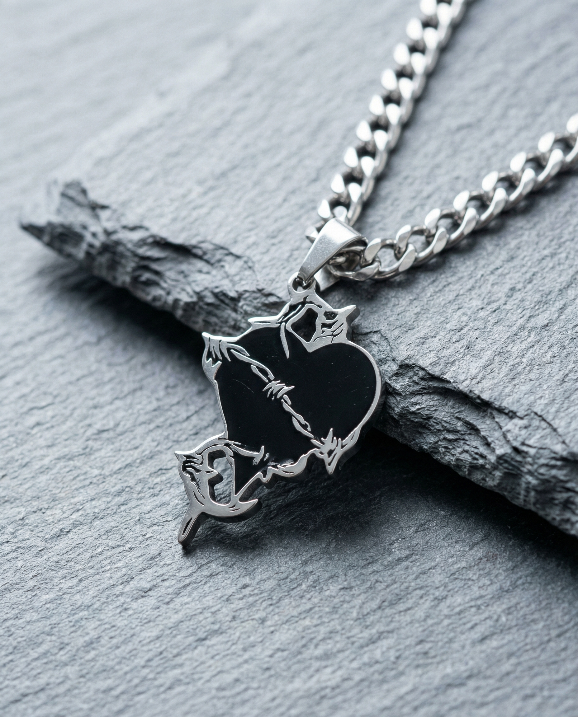 Wire heart necklace