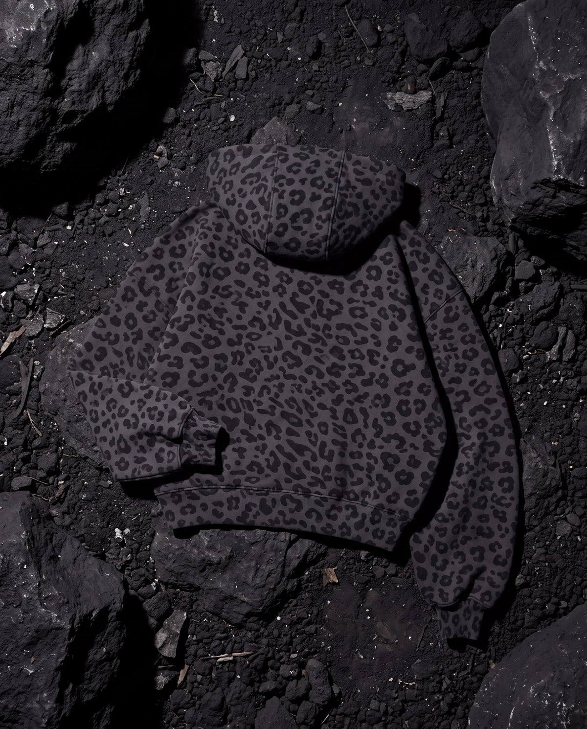 Blank leopard zip-up