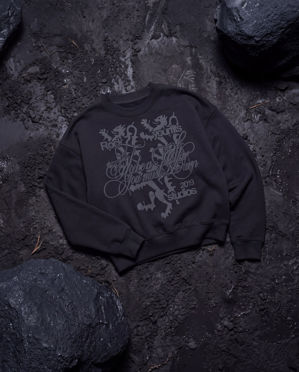 DYNASTY CREWNECK