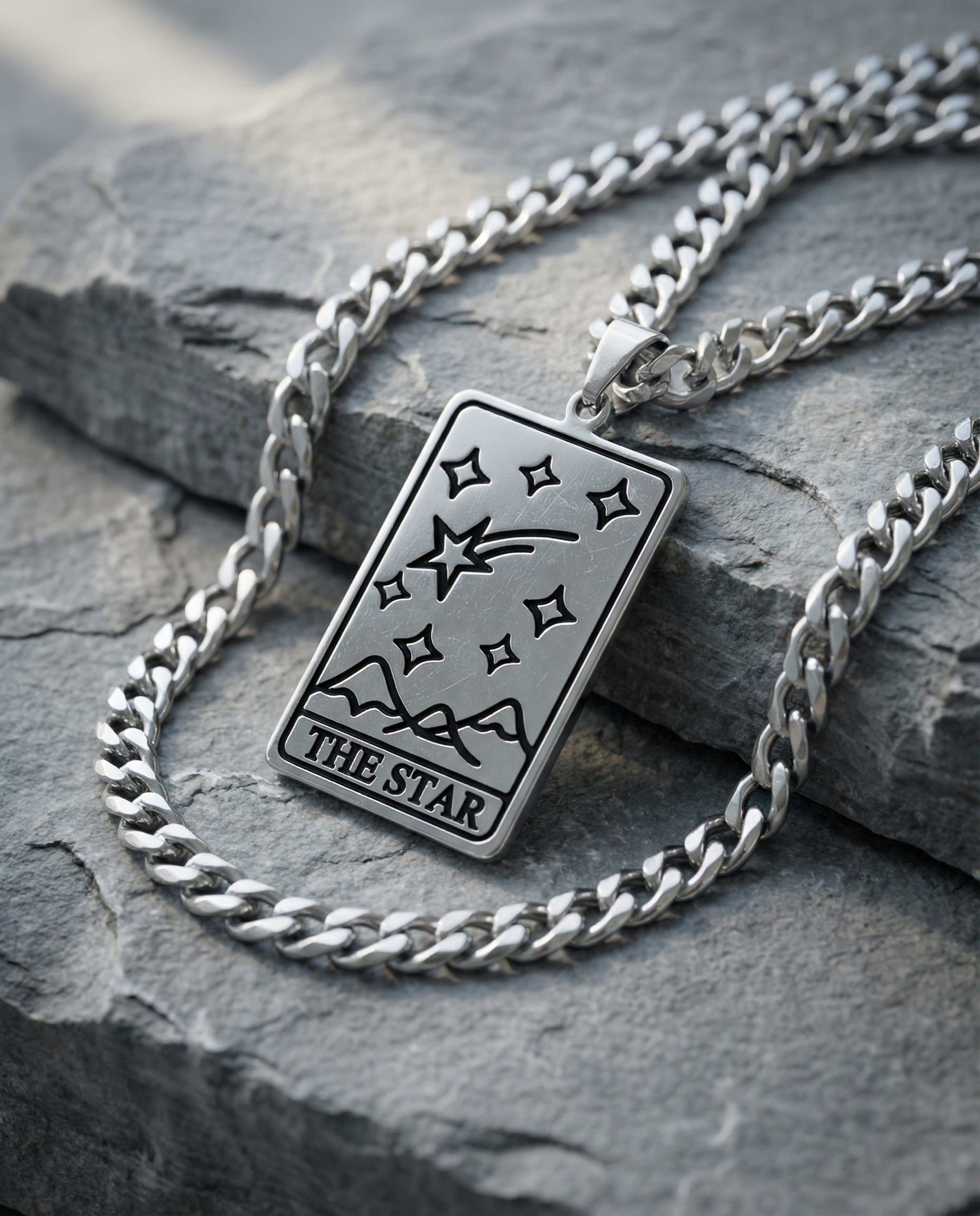 The start card necklace