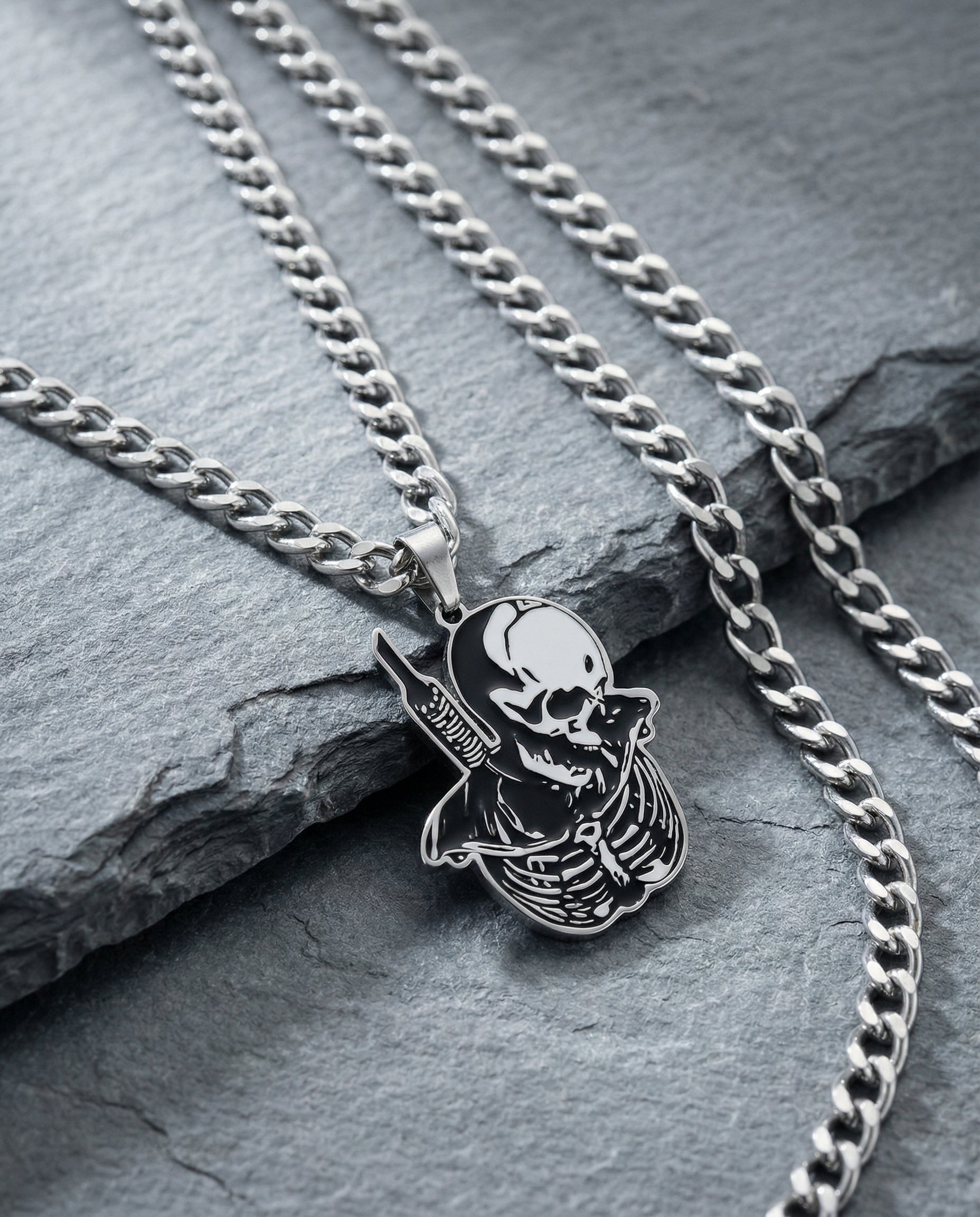 Skull chain necklace