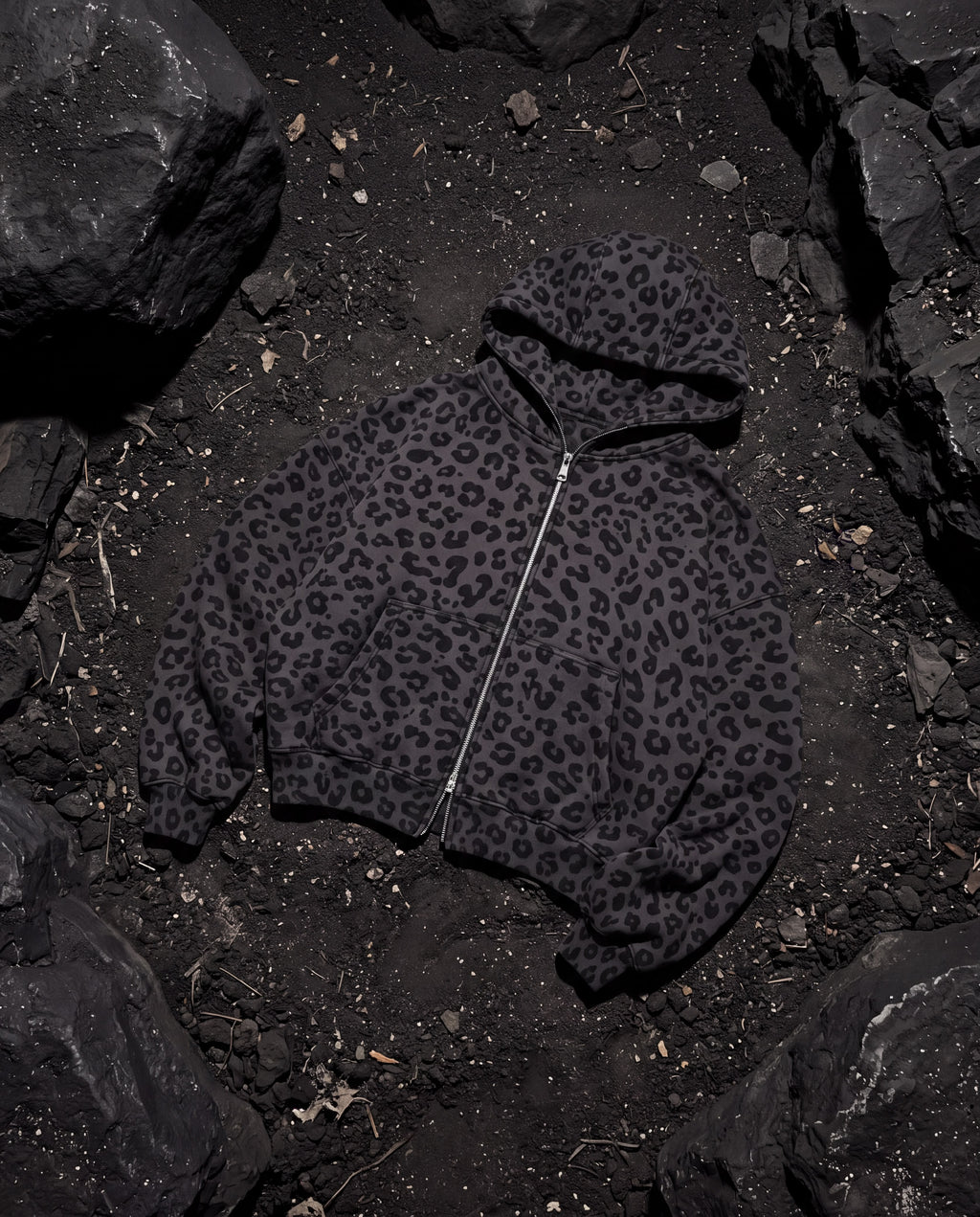 Blank leopard zip-up